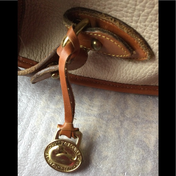 Dooney & Bourke AWL Shoulder Crossbody Vanilla/British Tan - Picture 2 of 16